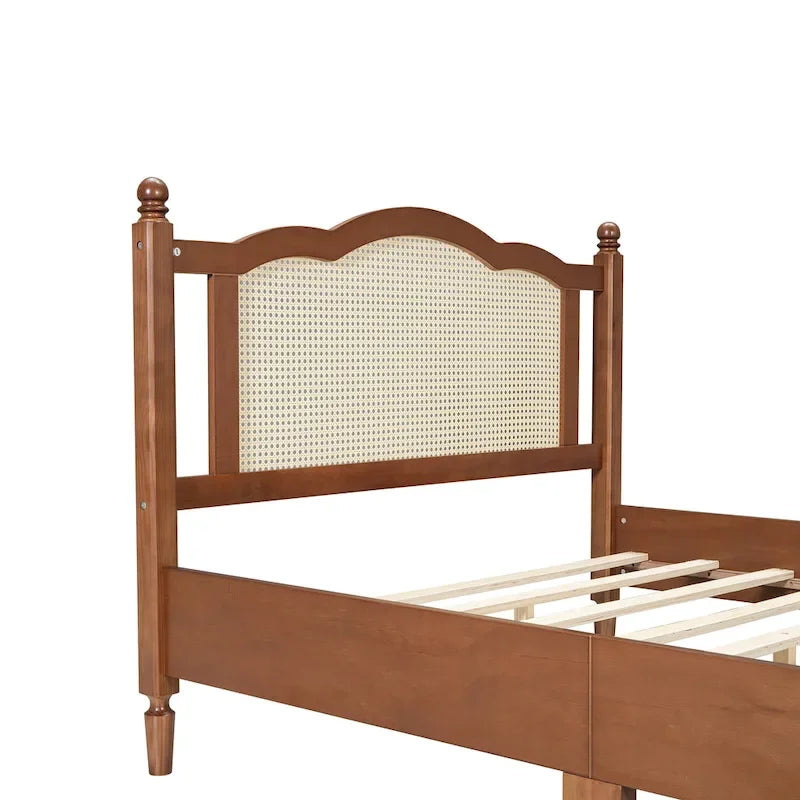 Giroletto con testiera in rattan